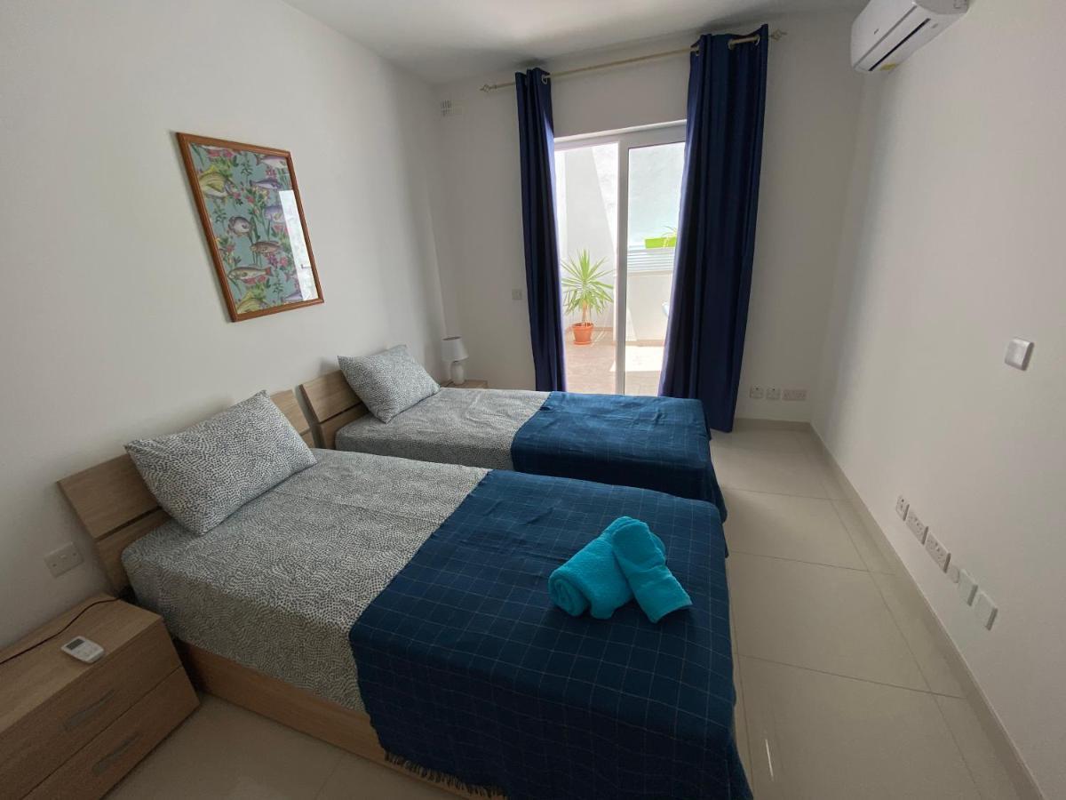 Sunshine Apartments Mellieha - Modern Three Bedroom Ground Floor Apartment With Yard Ngoại thất bức ảnh