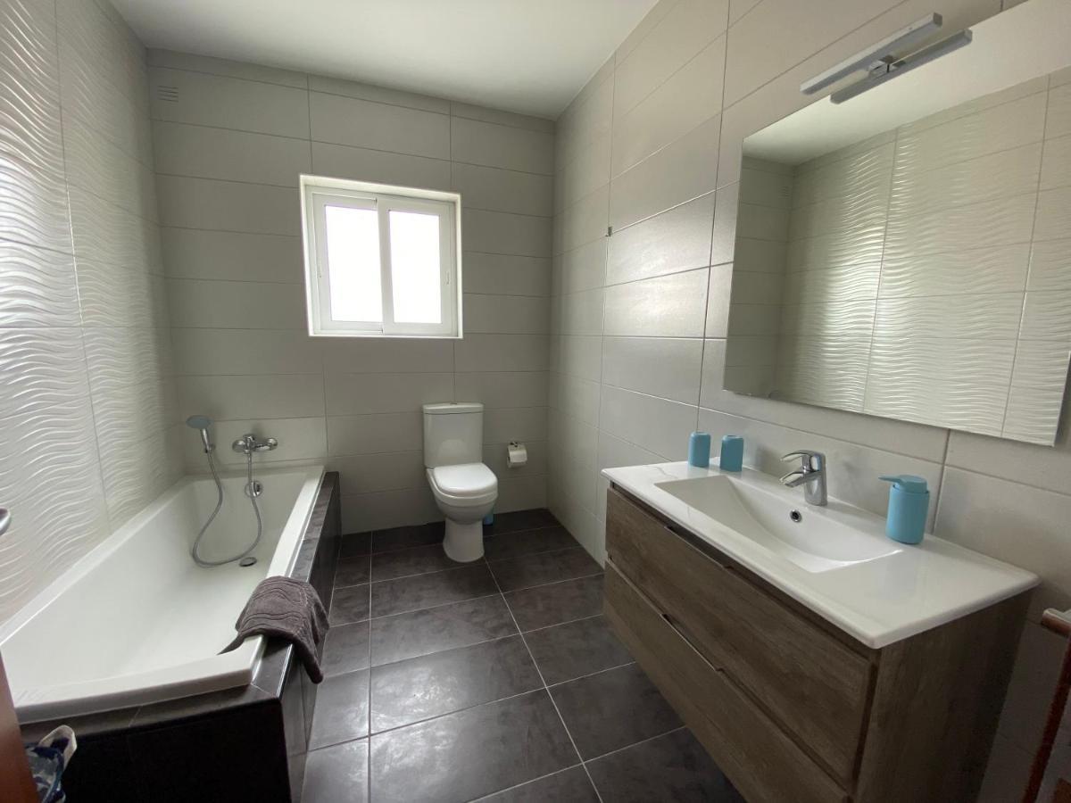 Sunshine Apartments Mellieha - Modern Three Bedroom Ground Floor Apartment With Yard Ngoại thất bức ảnh