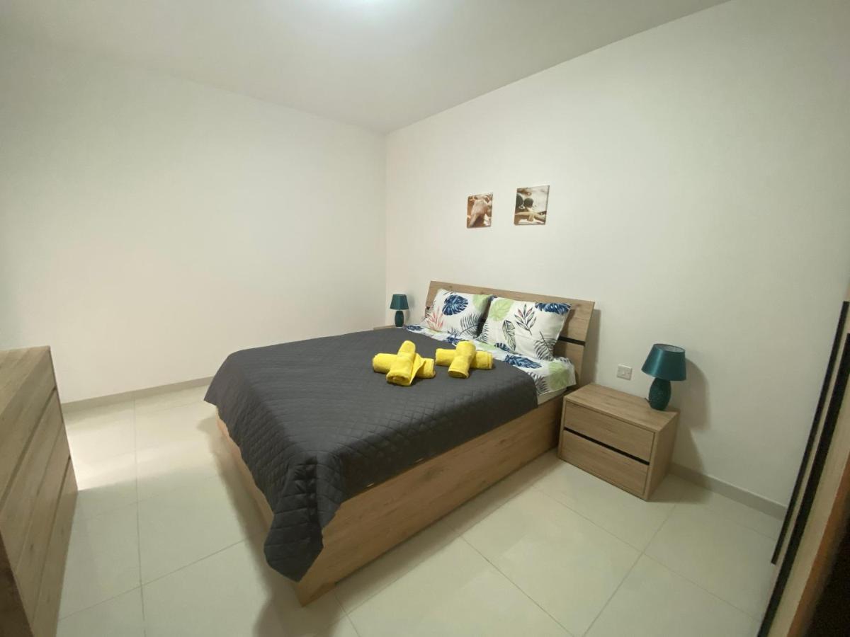 Sunshine Apartments Mellieha - Modern Three Bedroom Ground Floor Apartment With Yard Ngoại thất bức ảnh